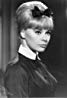 How tall is Elke Sommer?